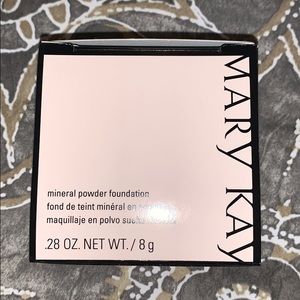 Mary Kay Mineral Powder Foundation